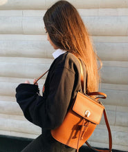 Load image into Gallery viewer, &quot;Cali&quot; Medium Leather Tan Brown Backpack
